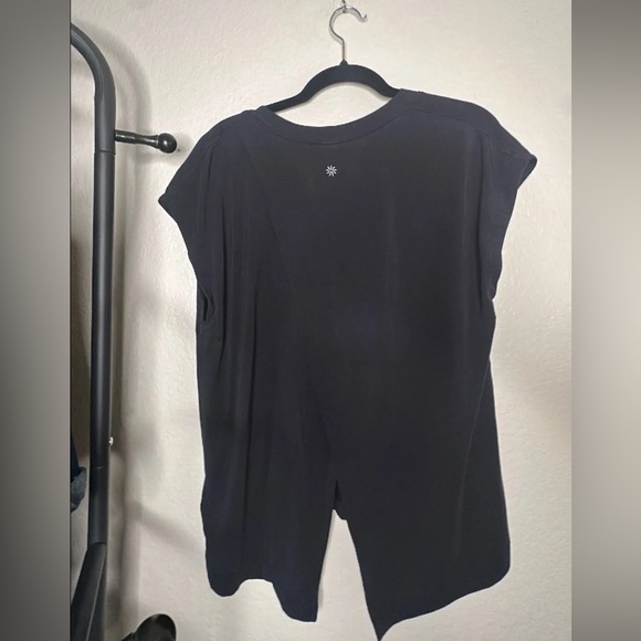 Athleta Workout Tee - Picture 2 of 2